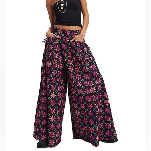 Free People NWT Miss You Most Extreme Wide Cotton Pants Floral Printed size 10 - Picture 2 of 10